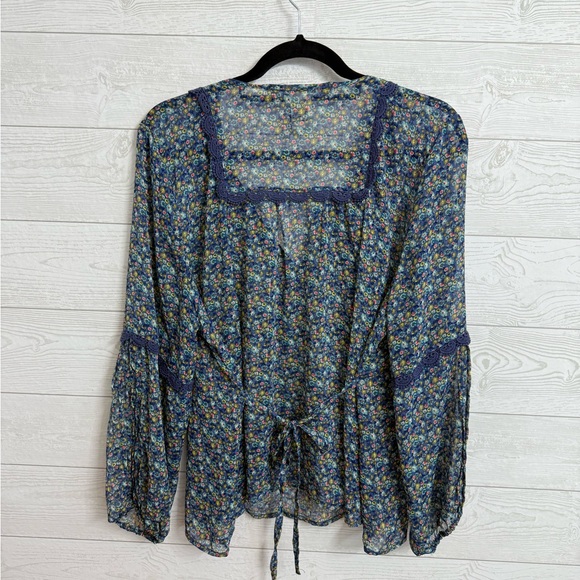 American Rag Cie Women’s BoHo Blue Shear Floral Long Sleeve Blouse. Size XL - Picture 3 of 6